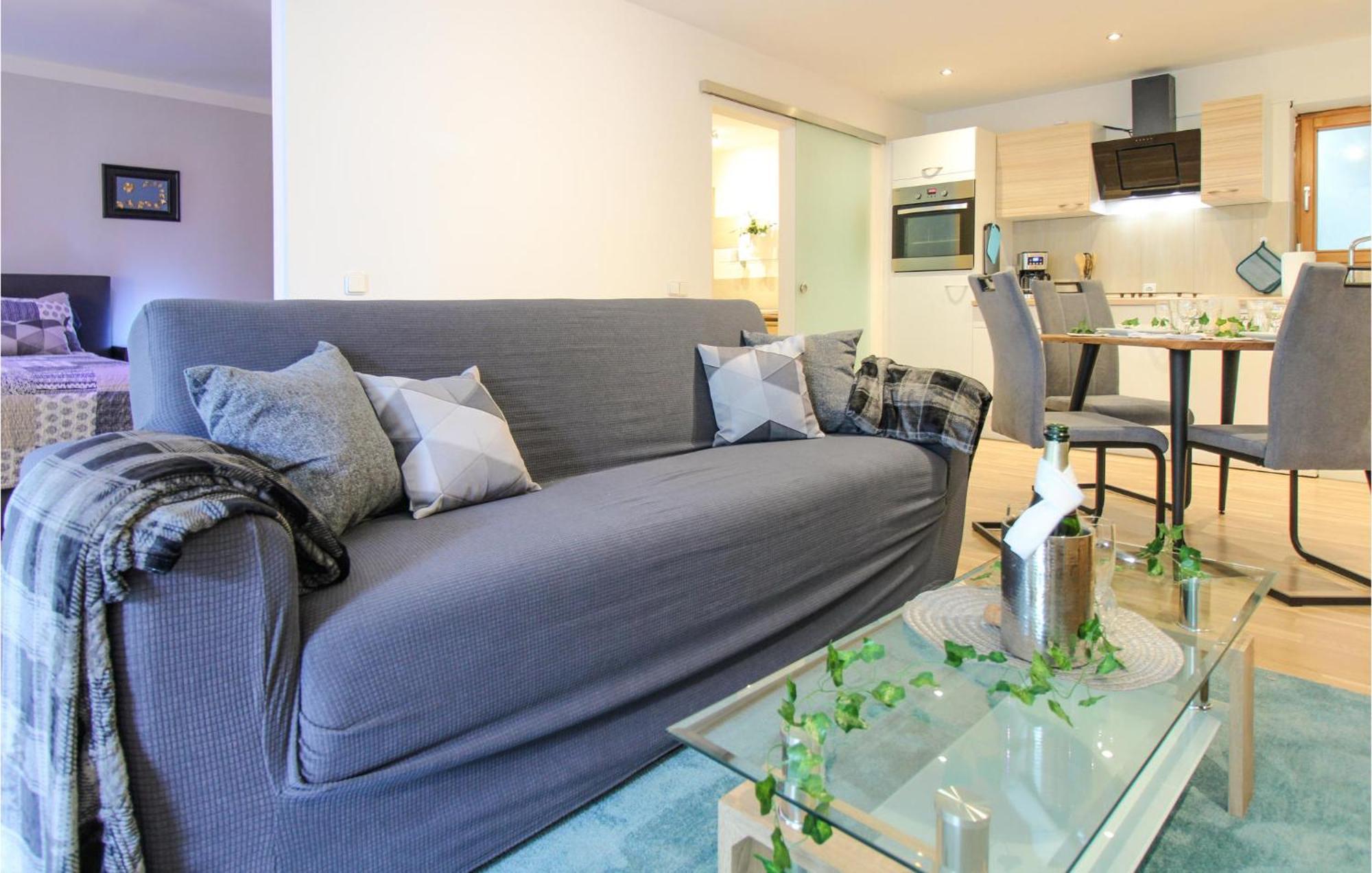Stunning Apartment In Deggingen With Wifi Екстер'єр фото